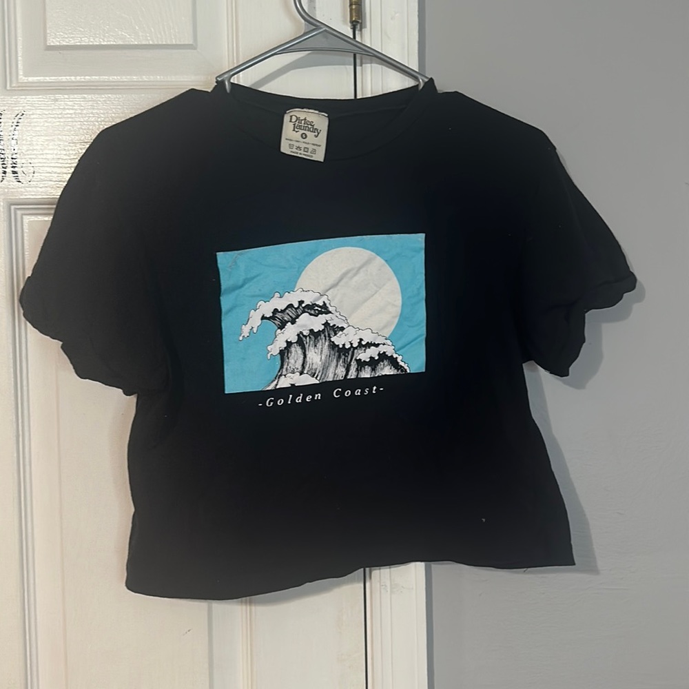 Cropped Graphic Tee